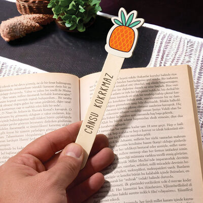 Ananas Simgeli İsimli Ahşap Kitap Okuma Ayracı - 2