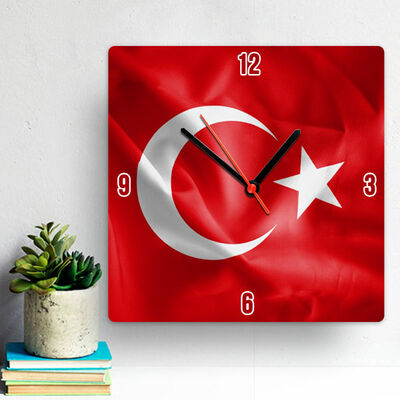 Bayrak Tasarımlı Duvar Saati - 1