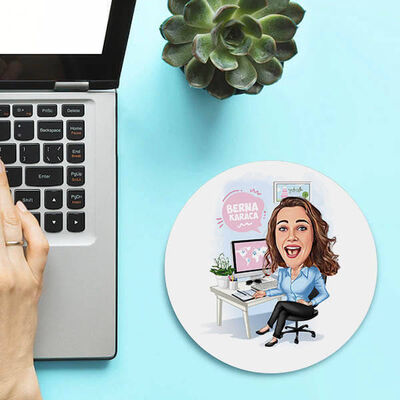 Bilgisayar Karşısındaki Kadın Karikatürlü Mousepad - 1