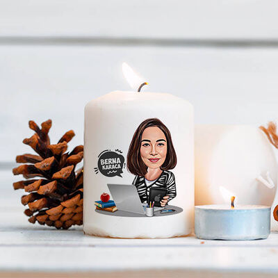 Bilgisayarla Çalışan Kadın Karikatürlü Mum - 1