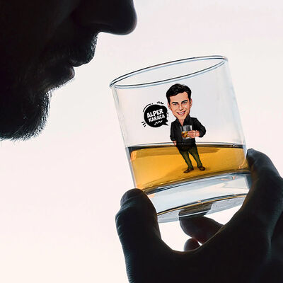 Çekici Adam Karikatürlü Viski Bardağı - 3