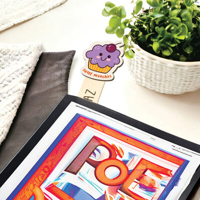 Cup Cake Simgeli İsimli Ahşap Kitap Okuma Ayracı - 4