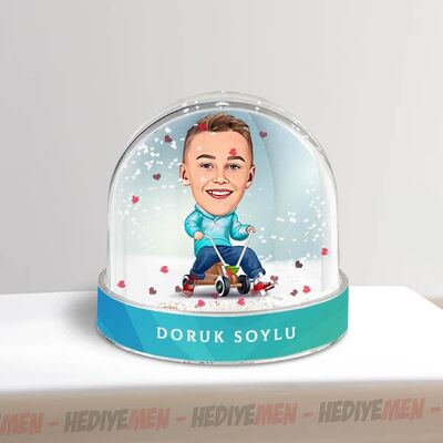 Eğlenen Çocuk Karikatürlü Kar Küresi - 2