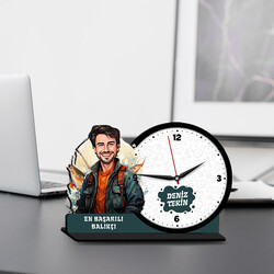 Erkek Balıkçı Karikatürlü MDF Masa Saati
