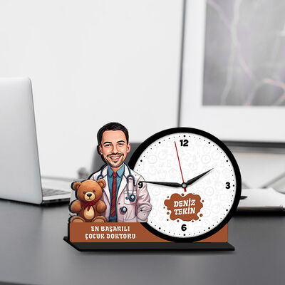 Erkek Çocuk Doktoru Karikatürlü MDF Masa Saati - 1