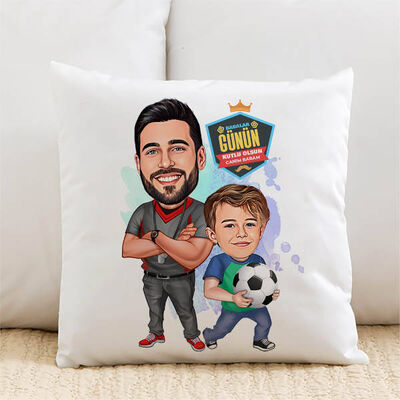 Futbol Sever Baba ve Oğlu Karikatürlü Yastık - 1
