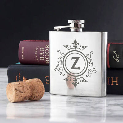 Harf İşlemeli Çelik Kanyak Matarası 6 Oz Gümüş - 1