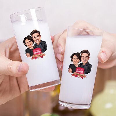 Huzurlu Aşıklar Karikatürlü İkili Rakı Bardağı Seti - 2
