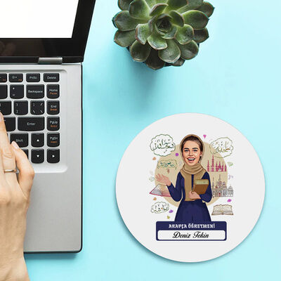 Kadın Arapça Öğretmeni Temalı Karikatürlü Mousepad - 1