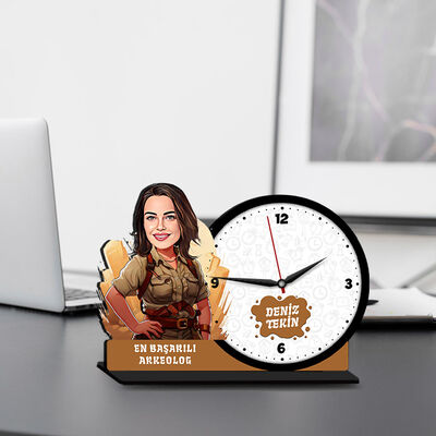 Kadın Arkeolog Karikatürlü MDF Masa Saati - 1