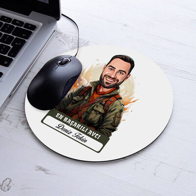 Karikatürlü En Başarılı Erkek Avcı Mousepad - 1