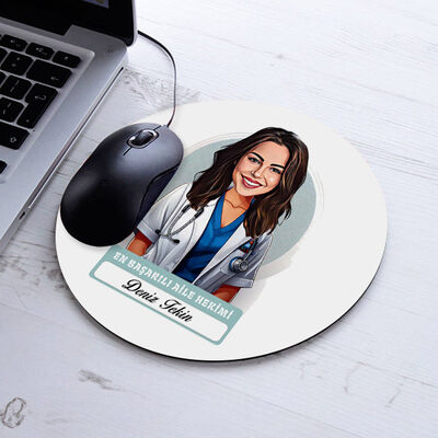 Karikatürlü En Başarılı Kadın Aile Hekimi Mousepad - 1