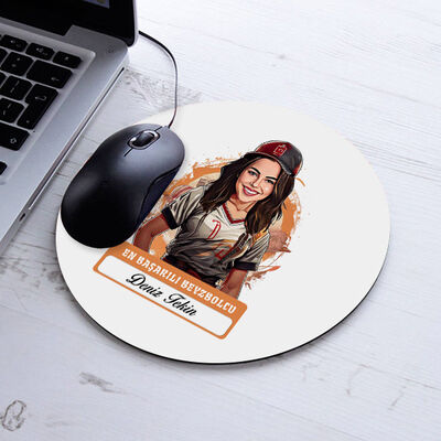 Karikatürlü En Başarılı Kadın Beyzbolcu Mousepad - 1