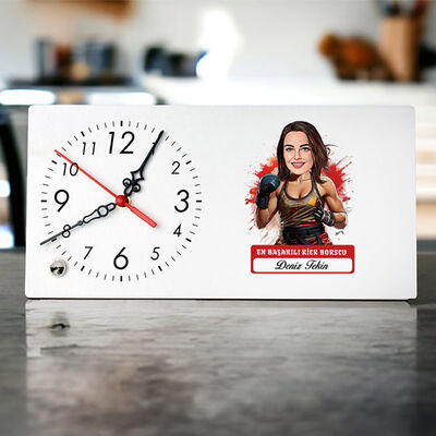 Karikatürlü En Başarılı Kadın Kick Boksçu Masa Saati - 1