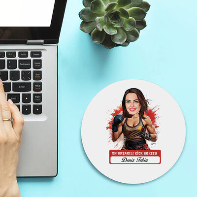 Karikatürlü En Başarılı Kadın Kick Boksçu Mousepad - 2