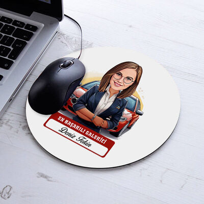 Karikatürlü En Başarılı Kadın Oto Galerici Mousepad - 1