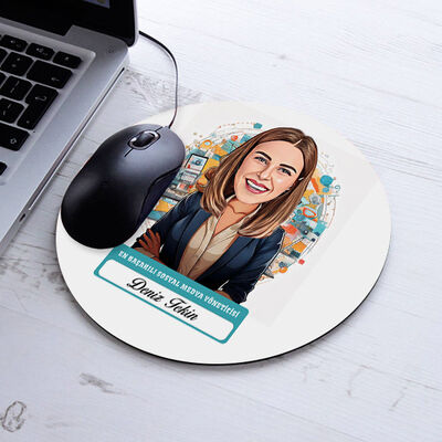 Karikatürlü En İyi Kadın Sosyal Medya Yöneticisi Mousepad - 1