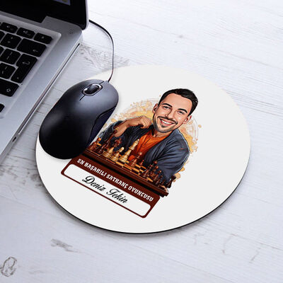 Karikatürlü Erkek Satranç Oyuncusu Mousepad - 1