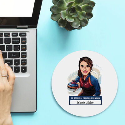 Karikatürlü Kadın Curling Oyuncusu Mousepad - 2