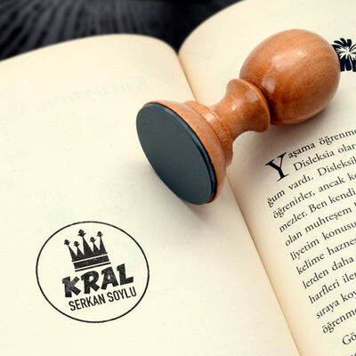 Kral Arkadaşım İsimli Kitap Mührü - 1