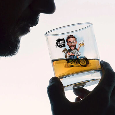 Motosikletli Erkek Karikatürlü Viski Bardağı - 3