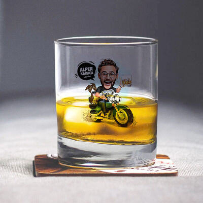 Motosikletli Erkek Karikatürlü Viski Bardağı - 1