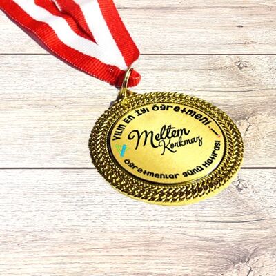Öğretmene Hediye Madalyon - 1
