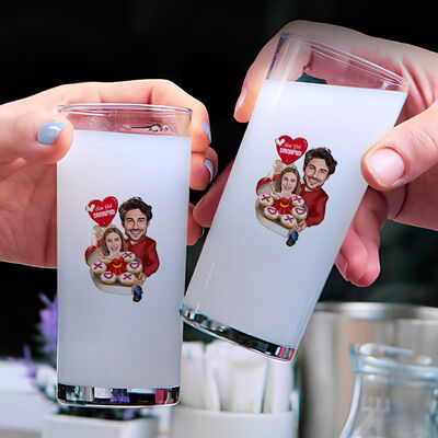Pastadan Çıkan Aşk Karikatürlü İkili Rakı Bardağı Seti - 1