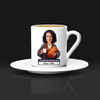 Rahatına Düşkün Anne Karikatürlü Kahve Fincanı - 3