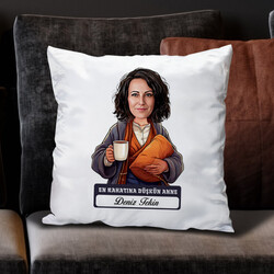 Rahatına Düşkün Anne Karikatürlü Yastık - 1