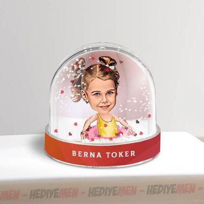 Tatildeki Kız Karikatürlü Kar Küresi - 2